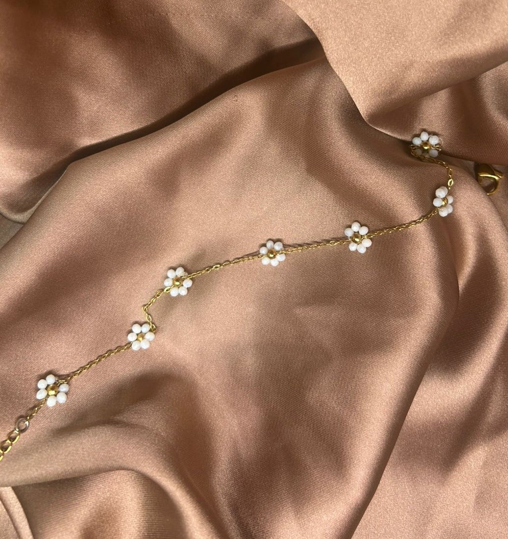 ''Daisy Breeze'' anklet