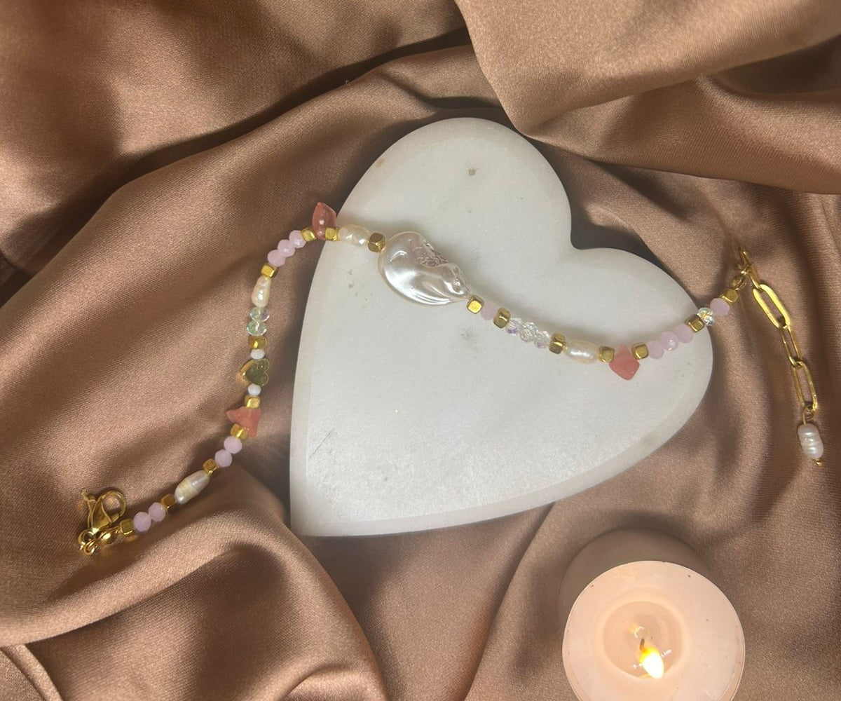 ''Sweetheart Glow'' Anklet