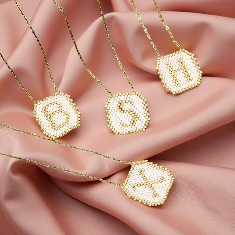 beaded Initial polygon